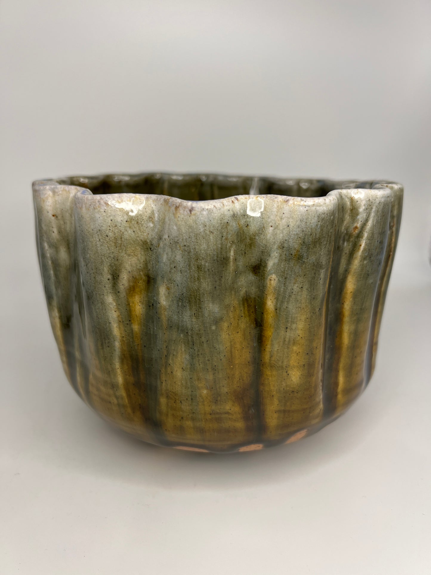 Fluted Drippy Bowl